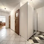 Wyspa Slodowa For 8 People By Bookinghost Apartment Wroclaw