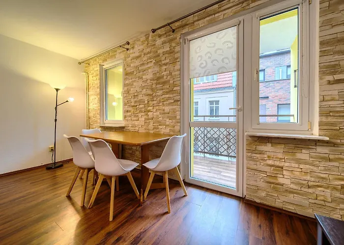 Wyspa Slodowa For 8 People By Bookinghost Lägenhet *