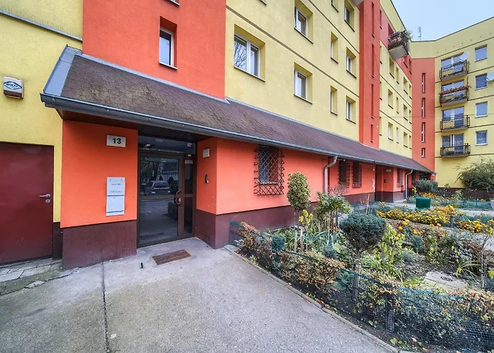 Wyspa Slodowa For 8 People By Bookinghost Wrocław